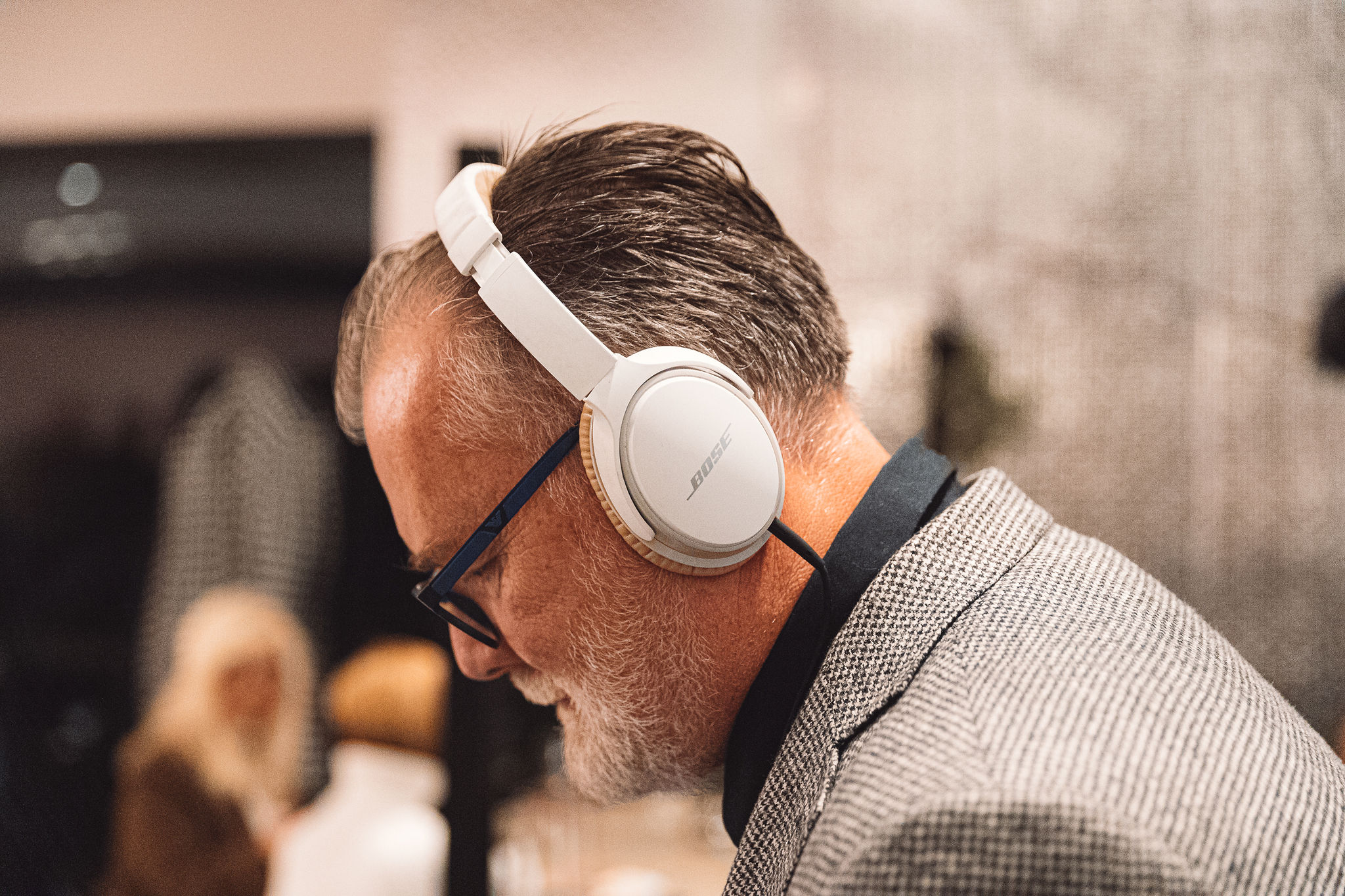 Bose Professional logo on headphone earcup
