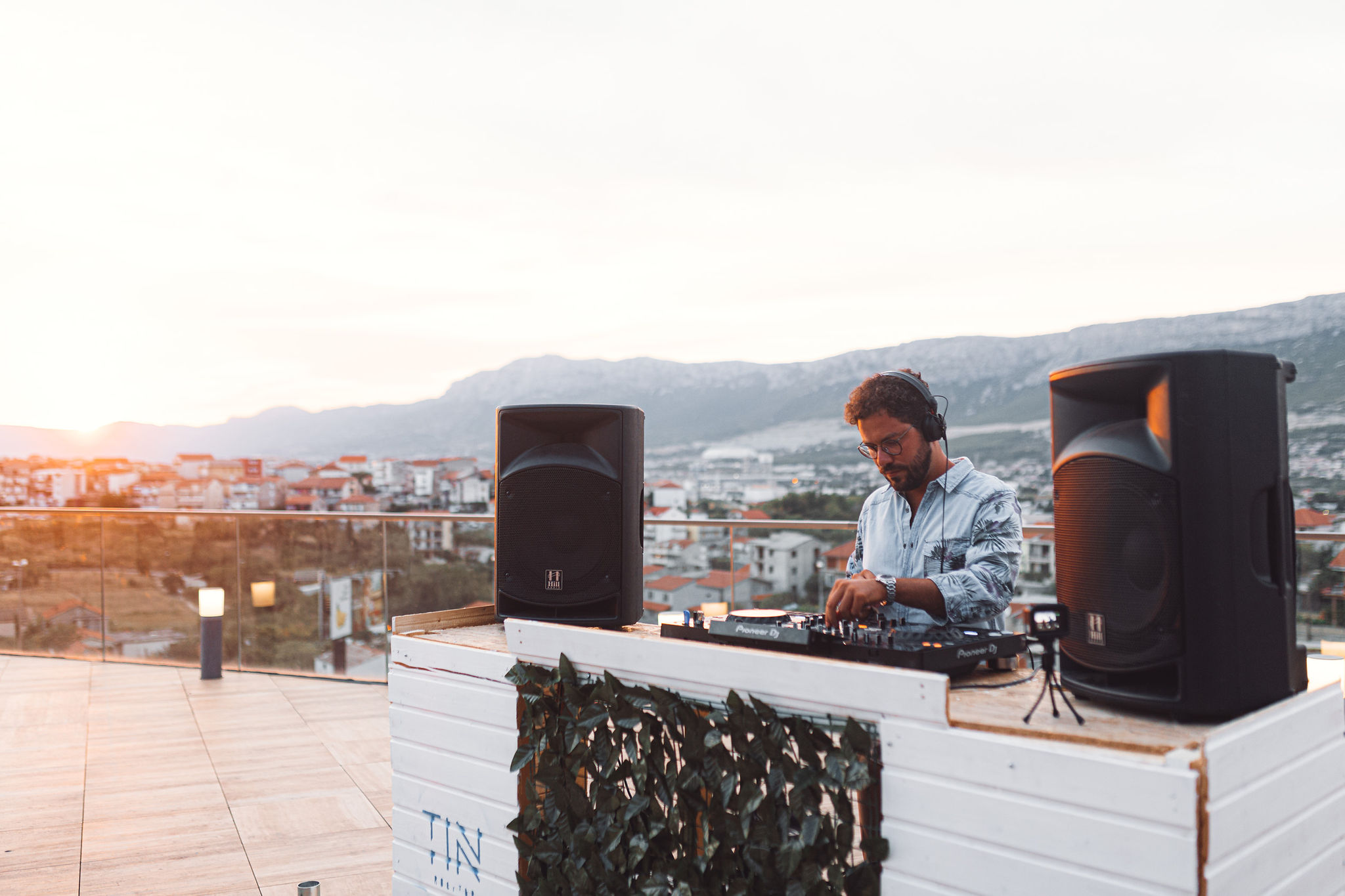DJ Residency Guide for Restaurants