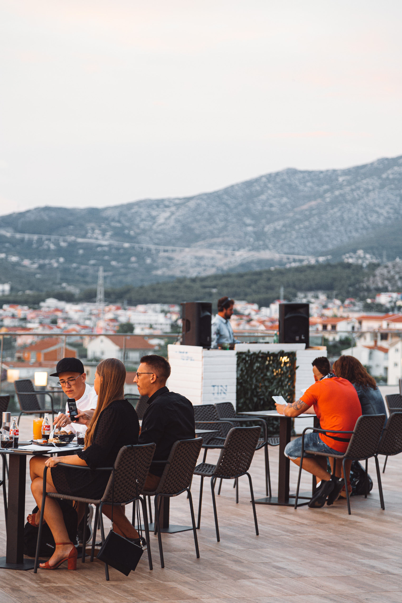 Music’s Role in Dining and Atmosphere