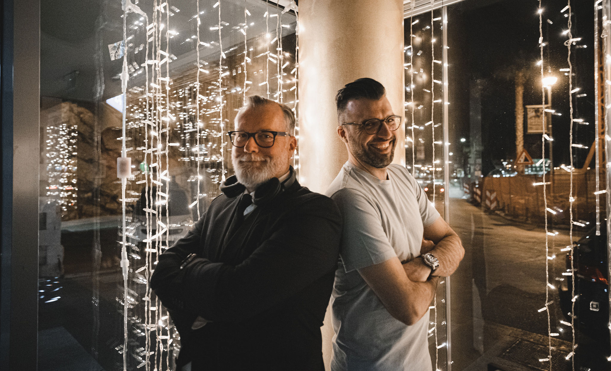 B2B DJ Sessions: The Art of Two DJs Playing Together