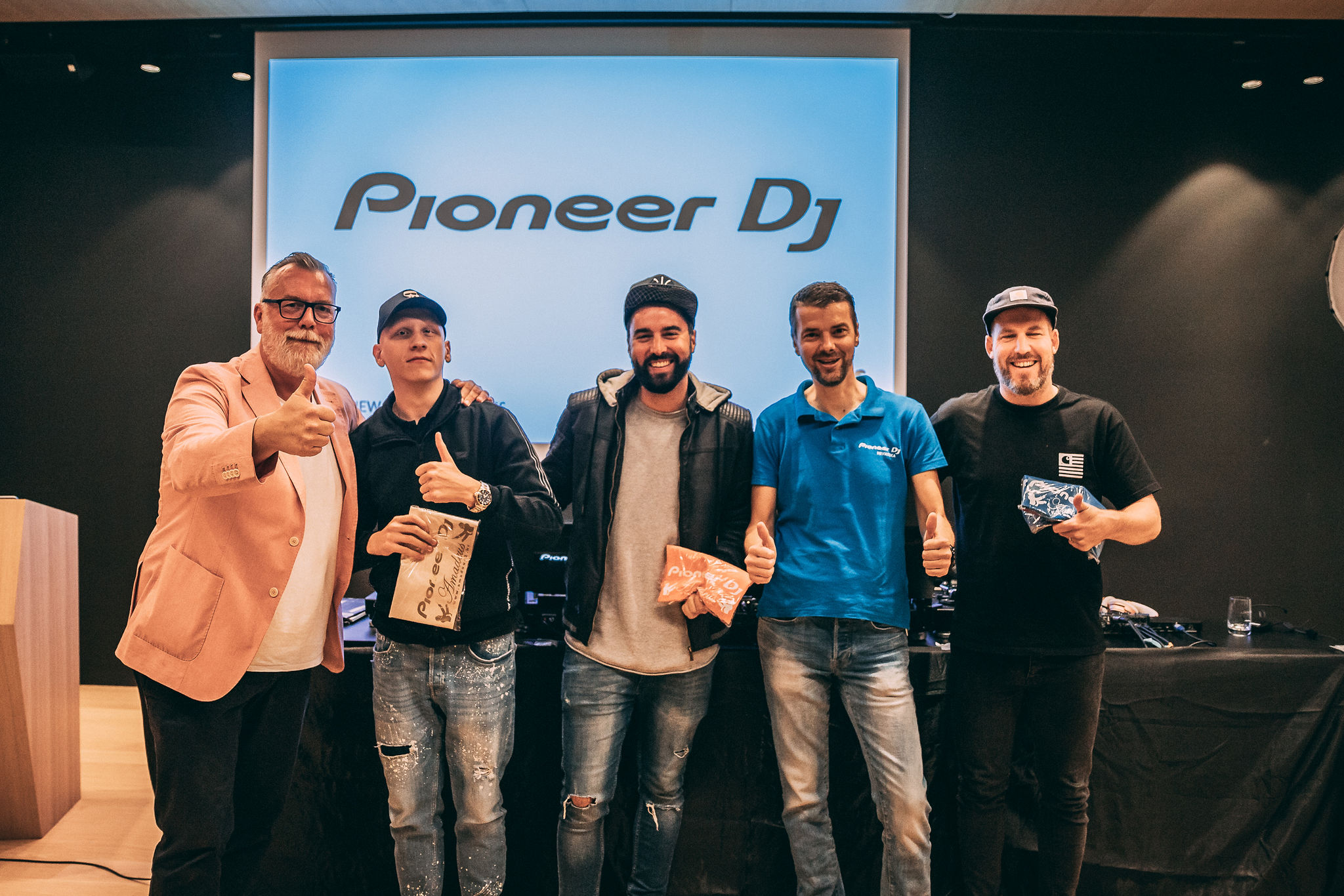 DJ Masterclass group photo with Pioneer DJ headphone prizes at Cosmic Production training event