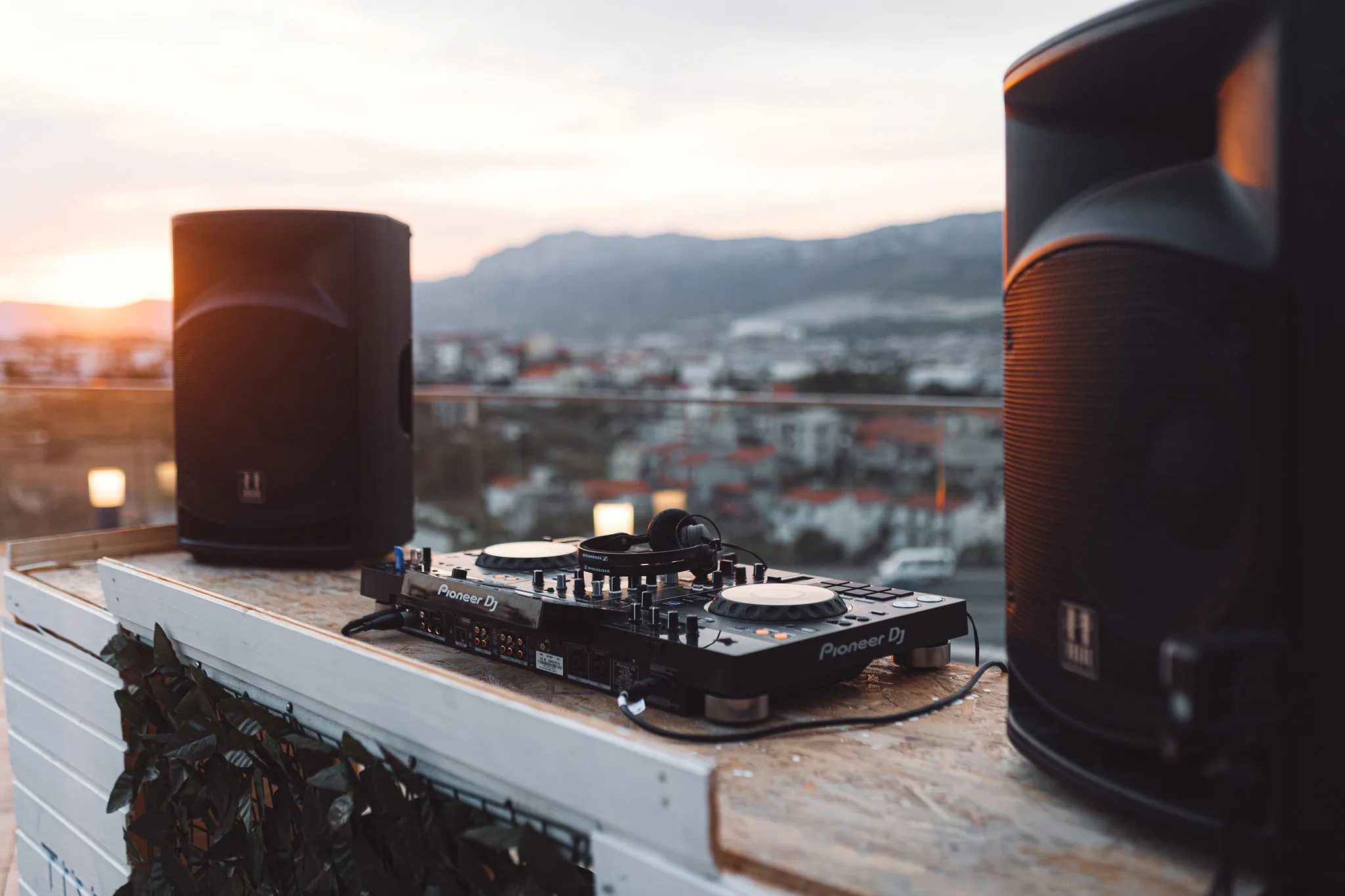 Pioneer DJ controller and speakers at sunset rooftop event in Split — Cosmic Production