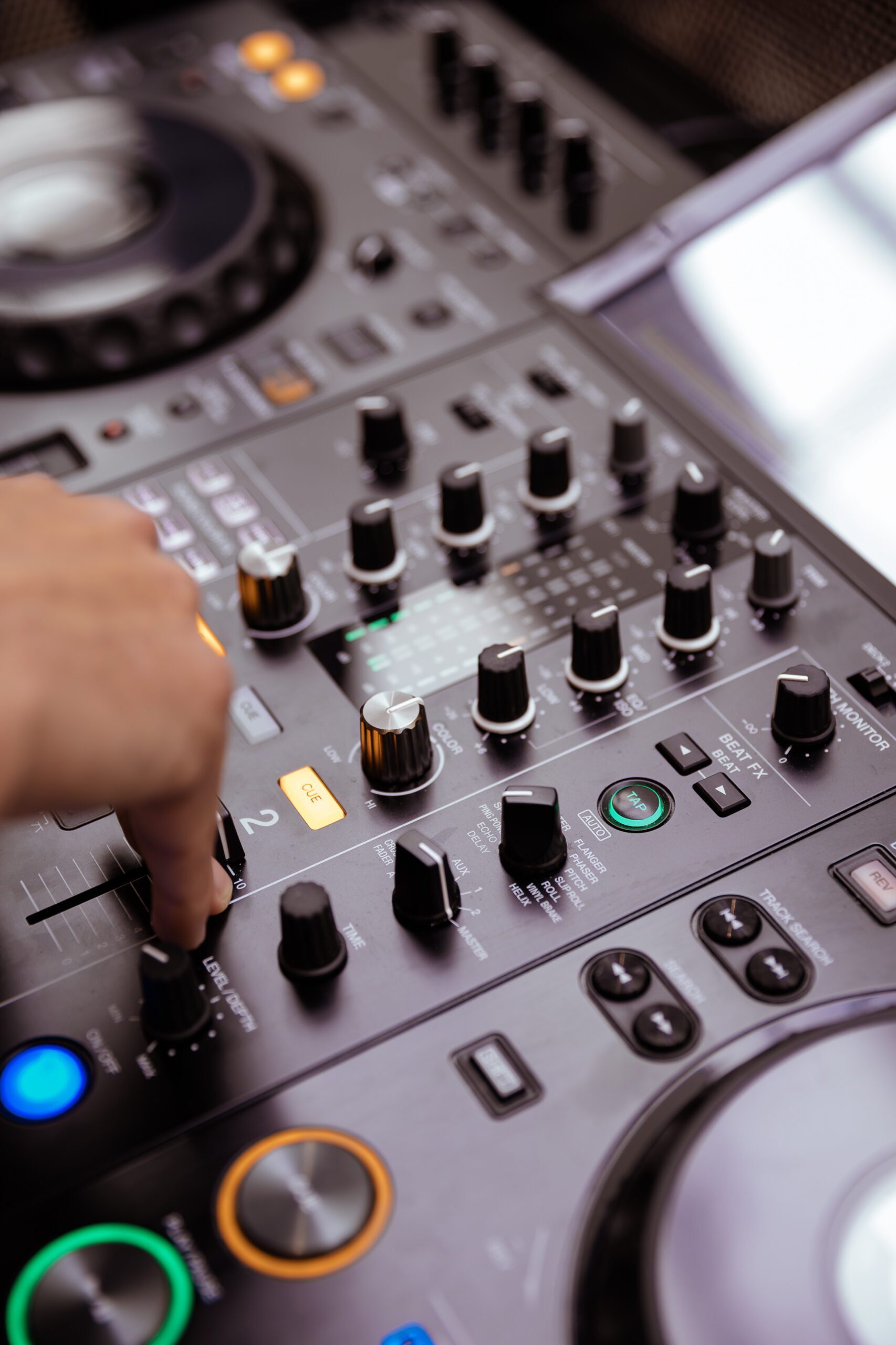 Renting The Right DJ And AV Gear - Cosmic Production